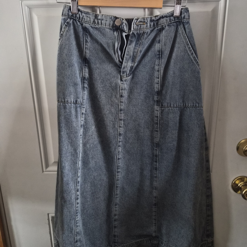 Neuflora Denim Midi Skirt